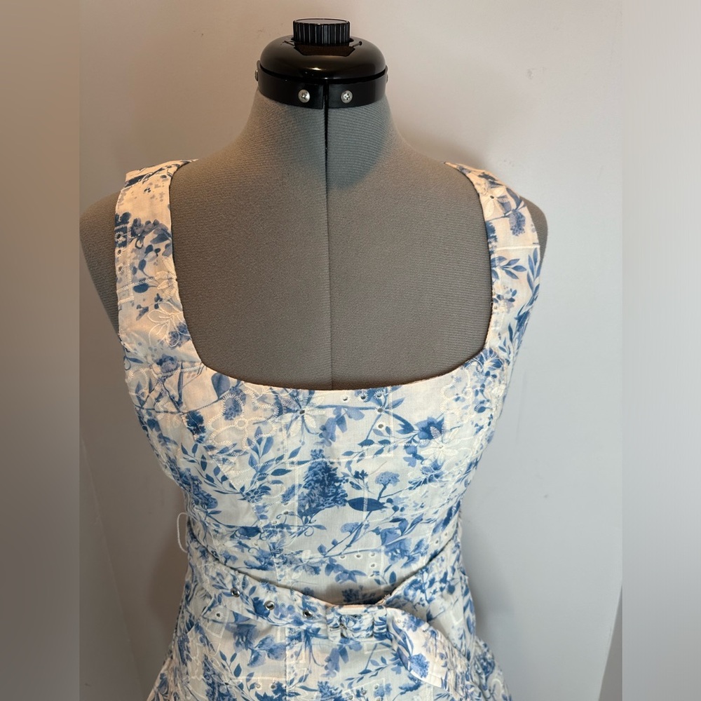 En Saison Embroidered Ruffled Dress - Picture 5 of 10